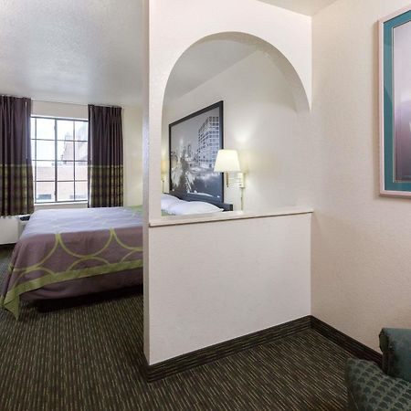 Super 8 By Wyndham Tulsa/Downtown/East酒店 外观 照片