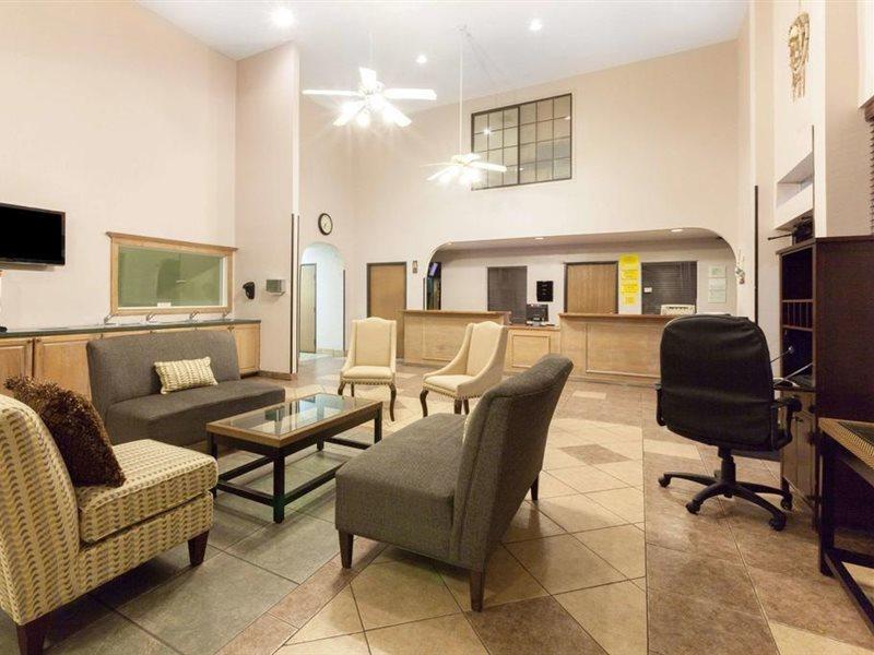 Super 8 By Wyndham Tulsa/Downtown/East酒店 外观 照片